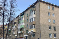 г. Невьянск, ул. Матвеева, 22 (городской округ Невьянский) - фото квартиры