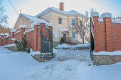 г. Ревда, ул. Константина Краснова, 103 (городской округ Ревда) - фото коттеджа