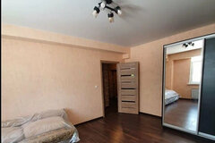 Екатеринбург, ул. Хрустальногорская, 77 (Широкая речка) - фото квартиры