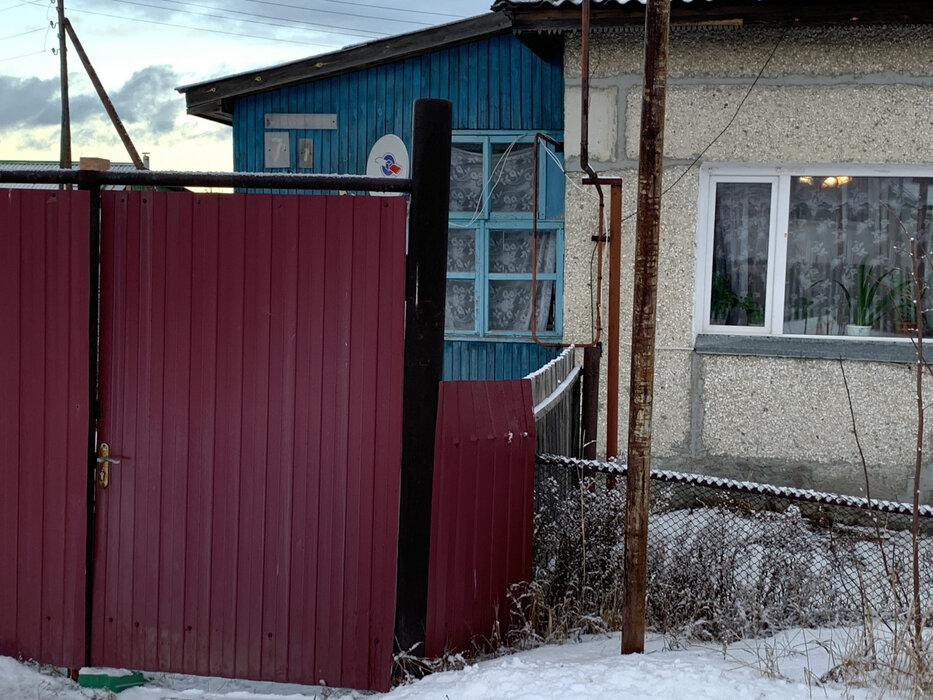 поселок городского типа Белоярский, ул. Фурманова, 7 (городской округ Белоярский) - фото дома (1)