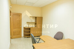 Екатеринбург, ул. Краснолесья, 47 (УНЦ) - фото офисного помещения