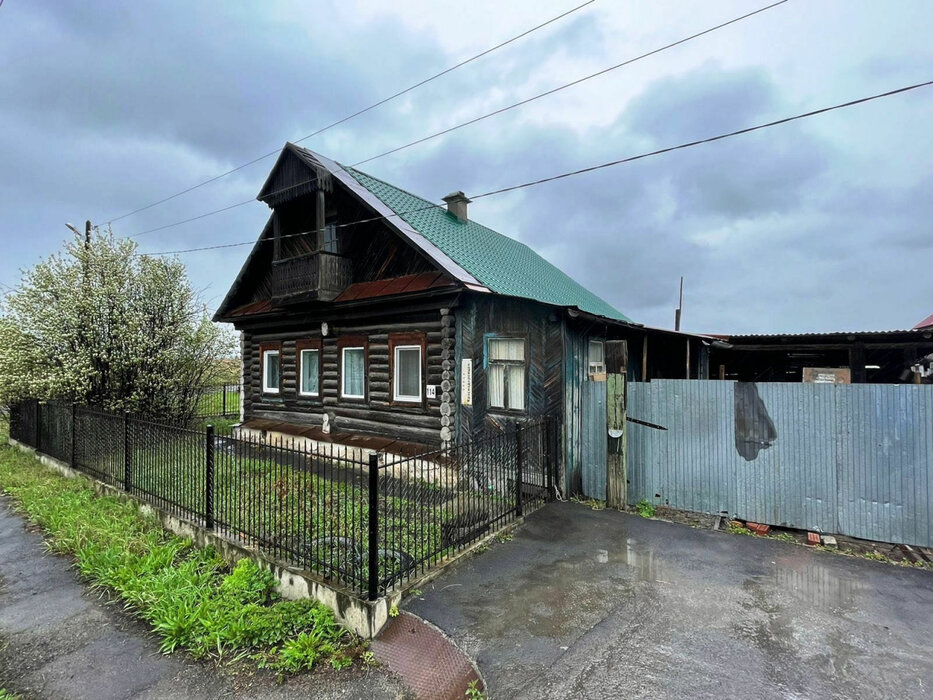 п. Бобровский, ул. Краснодеревцев, 114 (городской округ Сысертский) - фото дома (1)