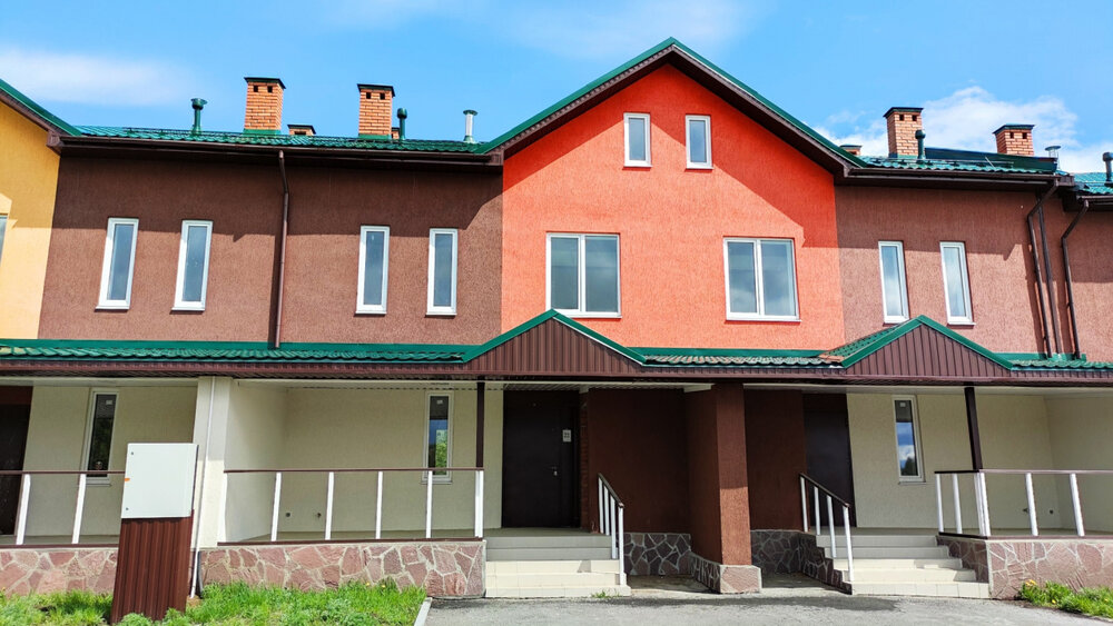 с. Кашино, ул. Бирюзовая, 2 (городской округ Сысертский) - фото таунхауса (1)