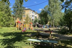 г. Первоуральск, ул. 1 Мая, 8а (городской округ Первоуральск) - фото квартиры