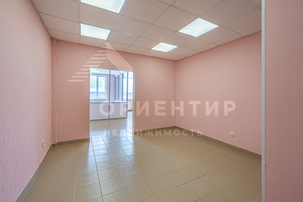 Екатеринбург, ул. Селькоровская, 82АБ - фото офисного помещения (1)