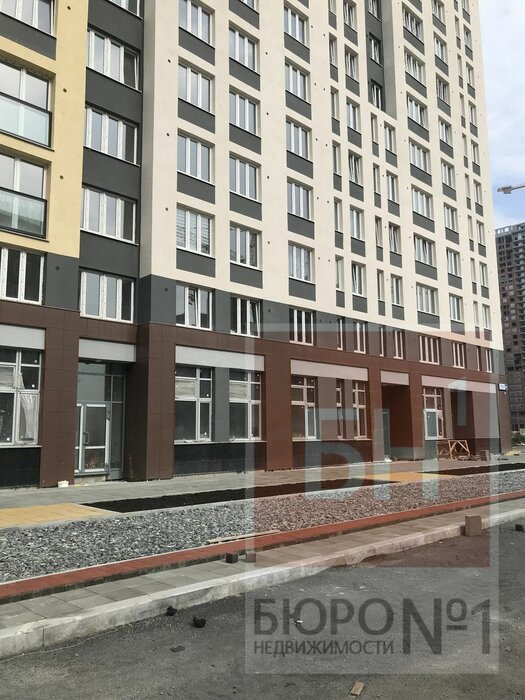 Екатеринбург, ул. Академика Парина, 41 к.2 (Академический) - фото торговой площади (1)
