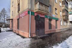 Екатеринбург, ул. Донбасская, 39 (Уралмаш) - фото торговой площади