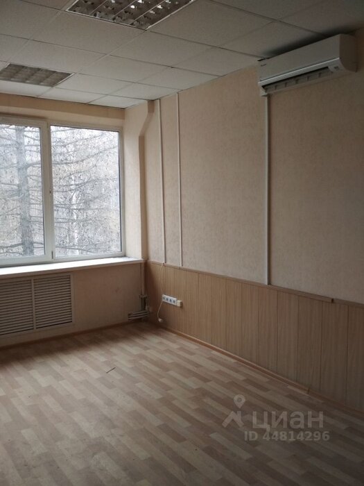 Екатеринбург, ул. Благодатная, 76 (Уктус) - фото офисного помещения (1)