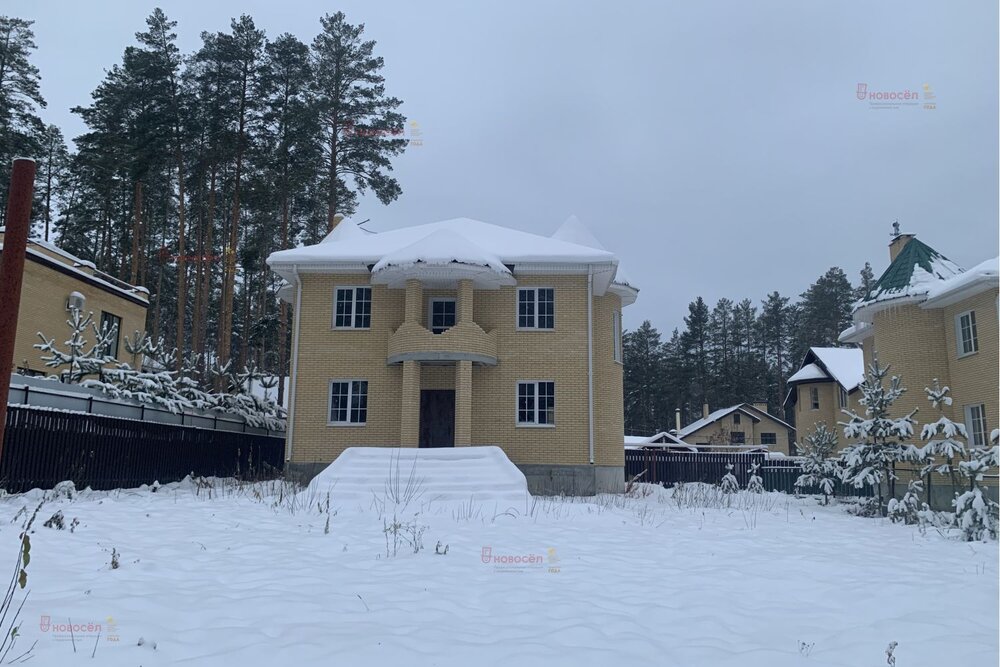 г. Сысерть, ул. Рабочей Молодежи, 97 (городской округ Сысертский) - фото коттеджа (2)