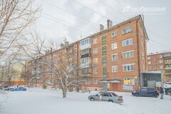 г. Среднеуральск, ул. Набережная, 2а (городской округ Среднеуральск) - фото квартиры