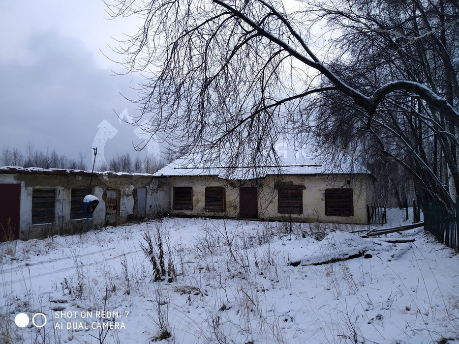 п. Белоречка, ул. Ленина, 1 (городской округ Верхний Тагил) - фото торговой площади (1)