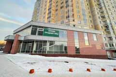 Екатеринбург, ул. Николая Островского, 1 - фото торговой площади