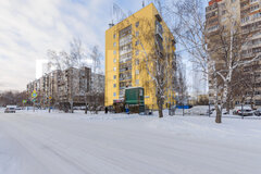 Екатеринбург, ул. Индустрии, 33 (Уралмаш) - фото квартиры