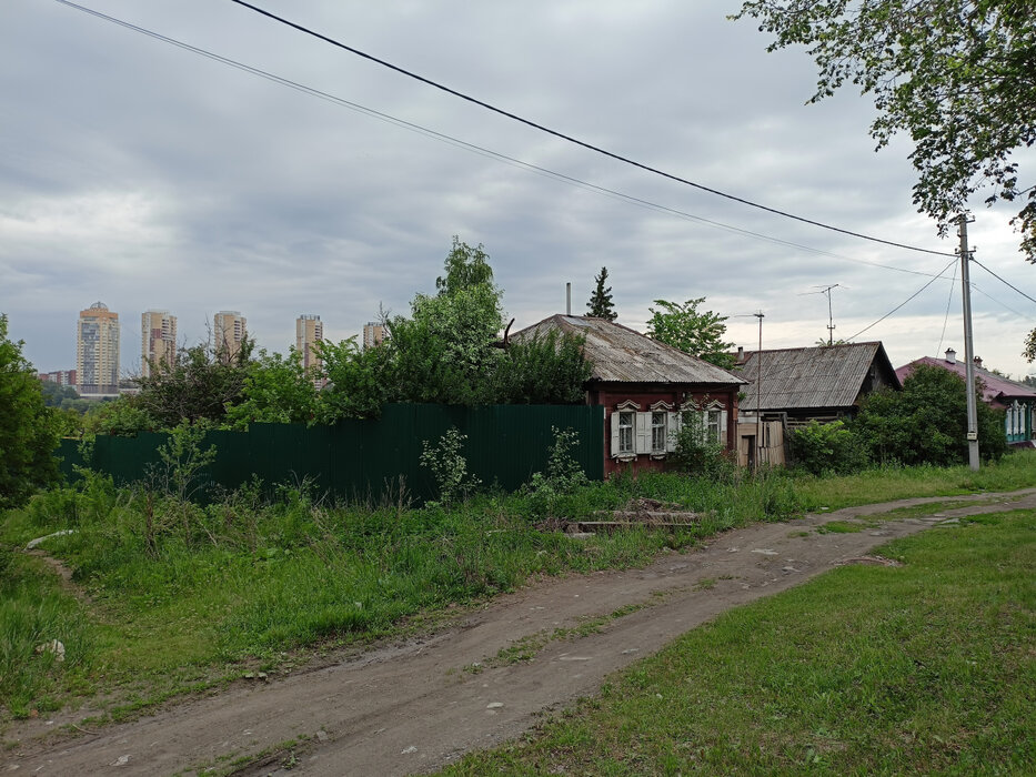 Екатеринбург, ул. Пархоменко, 72 - фото земельного участка (2)