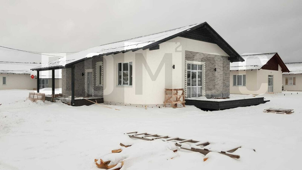 с. Косулино, ул. Анатолия Папанова, 2 (городской округ Белоярский) - фото дома (1)