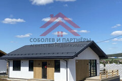 д. Малое Седельниково, ул. Лазурная, 20 (городской округ Сысертский) - фото коттеджа