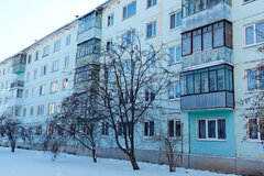 г. Каменск-Уральский, ул. Кунавина, 8 (городской округ Каменский) - фото квартиры