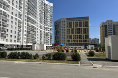 Екатеринбург, ул. Чкалова, 231 (УНЦ) - фото квартиры