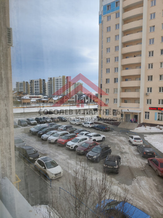Екатеринбург, ул. Кольцевая, 37 (УНЦ) - фото квартиры (2)