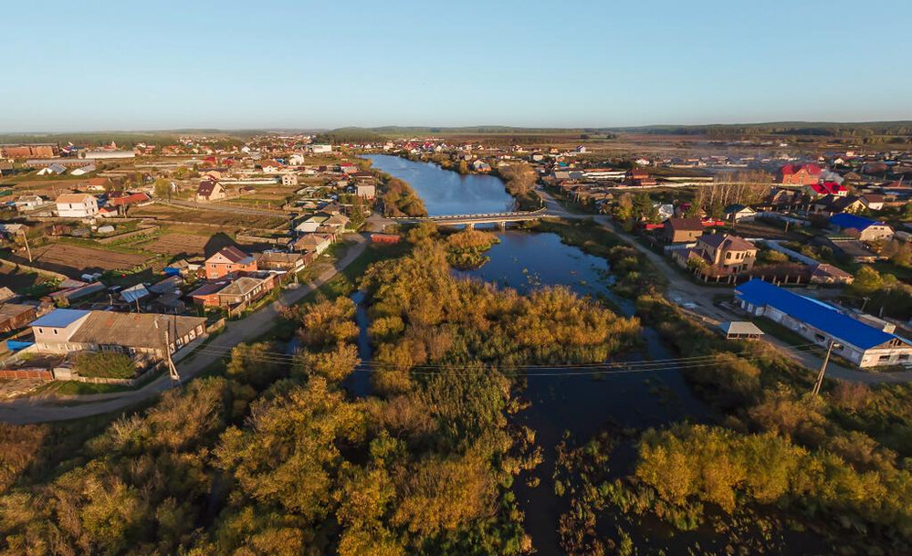 д. Большое Седельниково, ул. Рябиновая, 12 (городской округ Сысертский) - фото земельного участка (1)