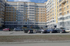 г. Первоуральск, ул. Сакко и Ванцетти, 10 (городской округ Первоуральск) - фото квартиры