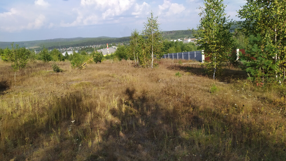 г. Ревда, ул. Октябрьская (городской округ Ревда) - фото земельного участка (2)