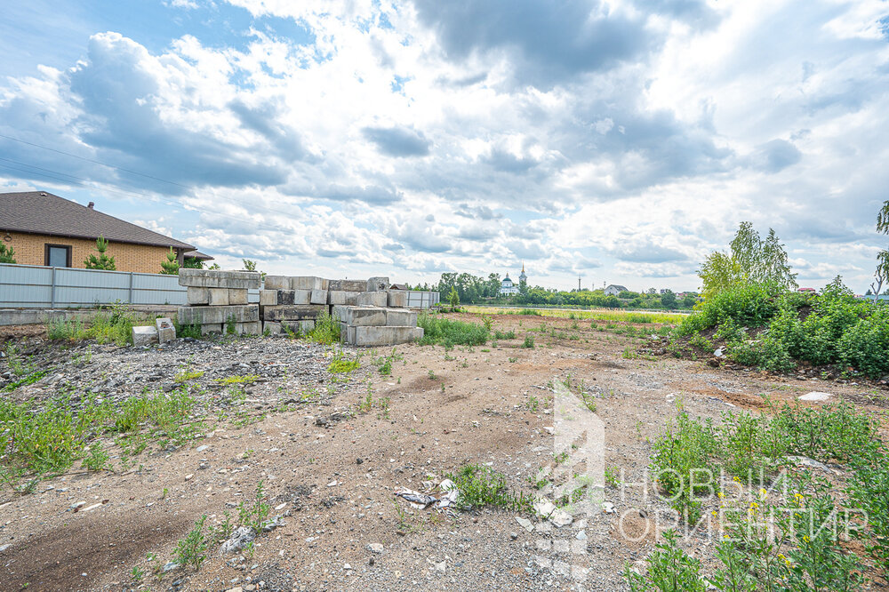 г. Арамиль, ул. 8 Марта, 27 (городской округ Арамильский) - фото земельного участка (8)