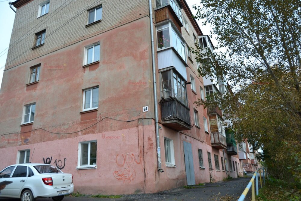 г. Ревда, ул. Ленина, 24 (городской округ Ревда) - фото квартиры (2)