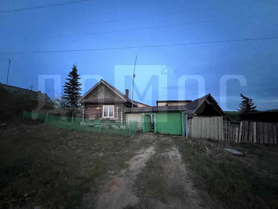 поселок городского типа Белоярский, ул. Свердлова, 106 (городской округ Белоярский) - фото дома (1)