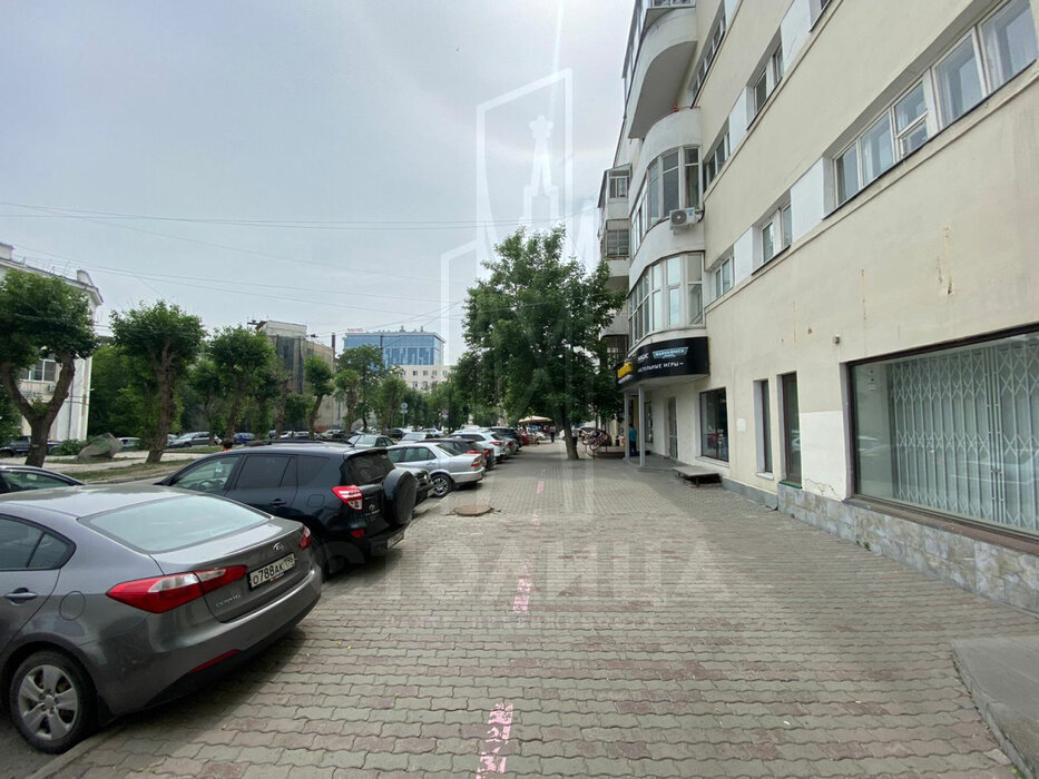 Екатеринбург, ул. Банковский, 8 (Центр) - фото торговой площади (1)