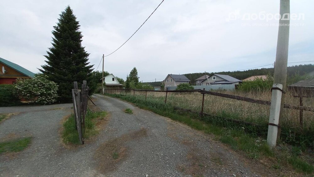 п. Бобровский, к/с Фиалка, уч. 3 (городской округ Сысертский) - фото сада (7)