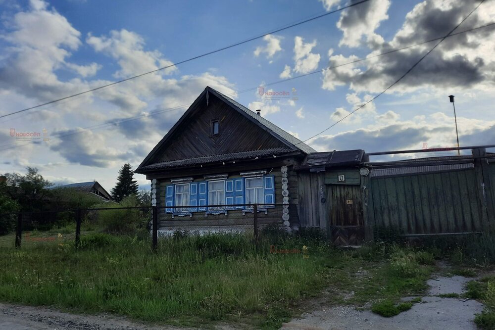 поселок городского типа Белоярский, ул. Гагарина,   (городской округ Белоярский) - фото дома (2)
