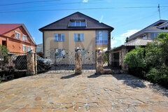 п. Большой Исток, ул. Исетский, 19 (городской округ Сысертский) - фото коттеджа