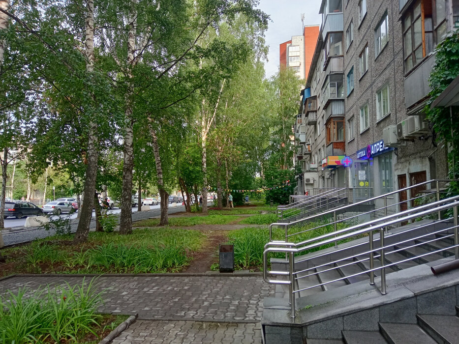 Екатеринбург, ул. Шаумяна, 105/1 (Юго-Западный) - фото офисного помещения (1)
