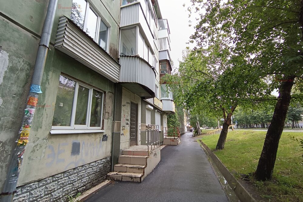 г. Ревда, ул. Цветников, 29 (городской округ Ревда) - фото торговой площади (1)