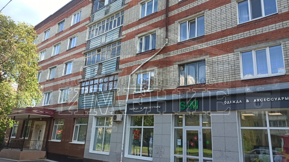 г. Ревда, ул. Карла Либкнехта, 33 (городской округ Ревда) - фото комнаты (6)