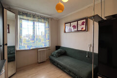 Екатеринбург, ул. Серафимы Дерябиной, 21 (Юго-Западный) - фото комнаты