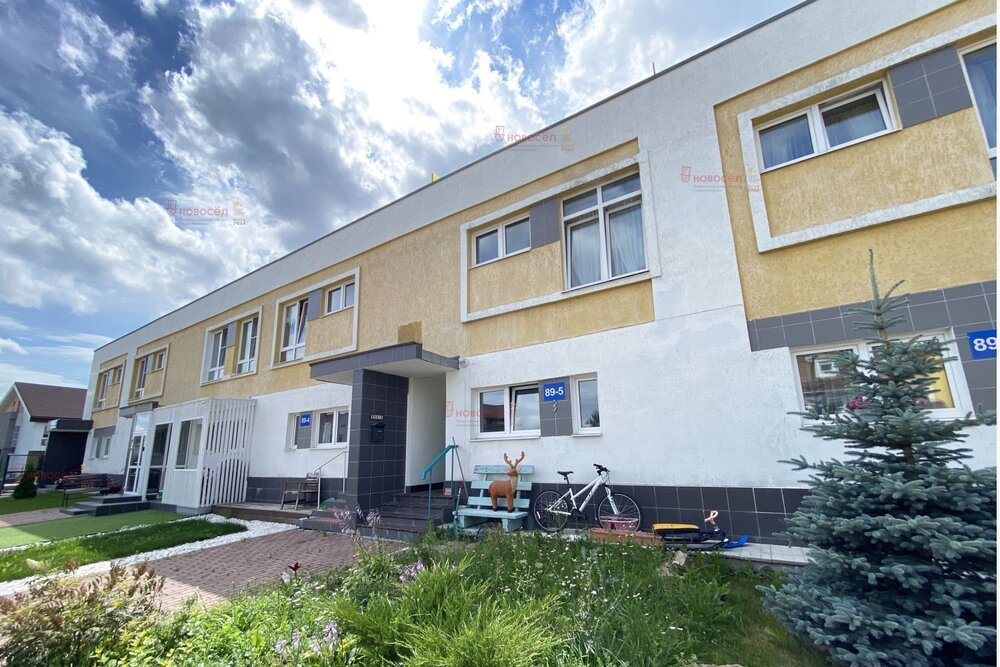Екатеринбург, ул. Большие Караси, 89-5 (Карасьеозерск) - фото таунхауса (2)