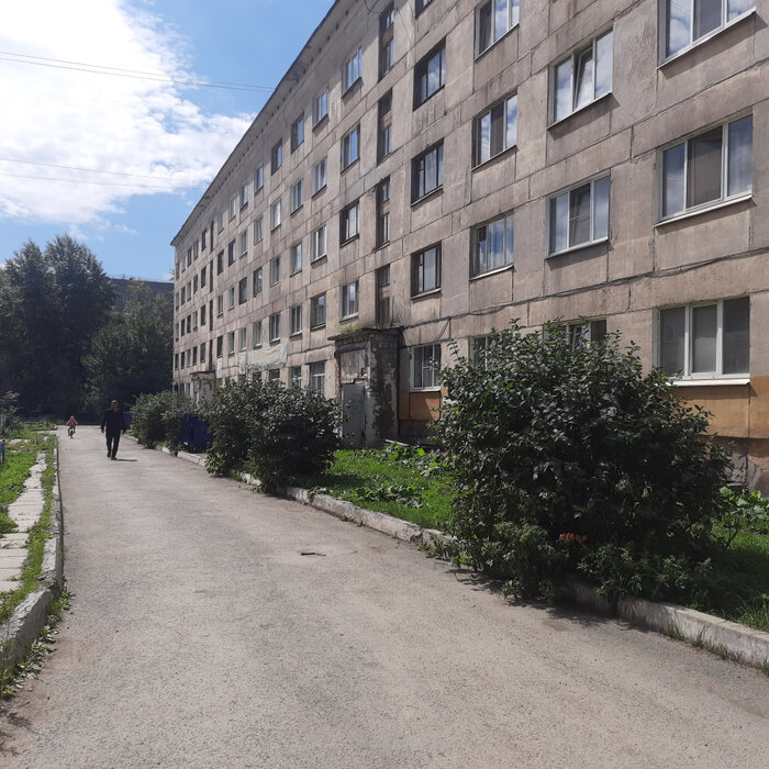 г. Нижний Тагил, ул. Юности, 35 (городской округ Нижний Тагил) - фото комнаты (4)