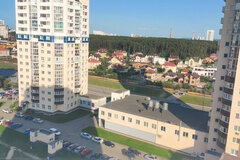 Екатеринбург, ул. Чкалова, 260 (УНЦ) - фото квартиры