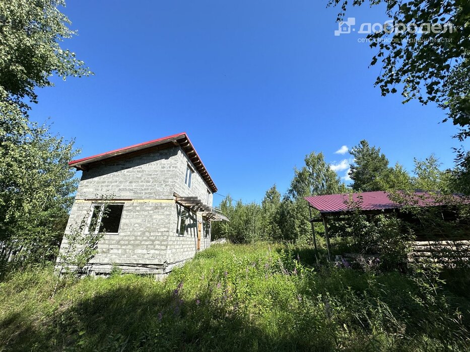 г. Полевской, ул. Пятилетки, 98 (городской округ Полевской) - фото дома (1)