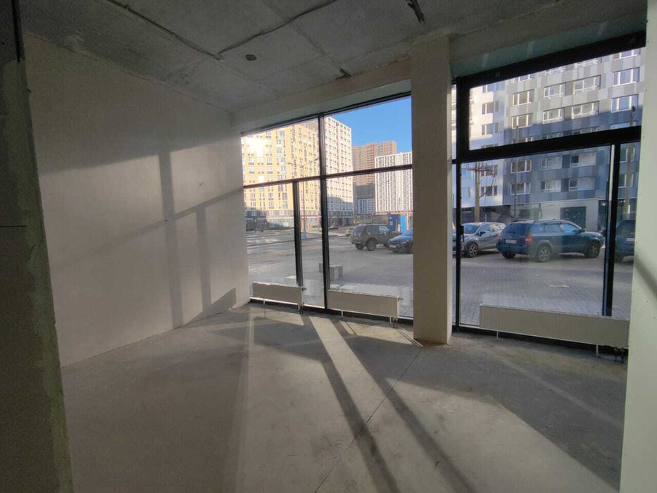 Екатеринбург, ул. Академика Ландау, 51 (Академический) - фото торговой площади (6)