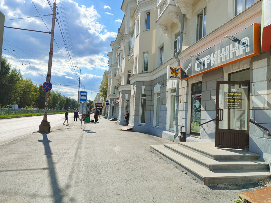 Екатеринбург, ул. Грибоедова, 23 (Химмаш) - фото готового бизнеса (1)