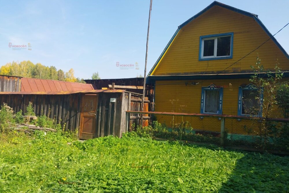 п. Монетный, ул. Крайняя, 11 (городской округ Березовский) - фото дома (2)