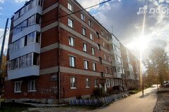 п. Монетный, ул. Максима Горького, 2 (городской округ Березовский) - фото квартиры