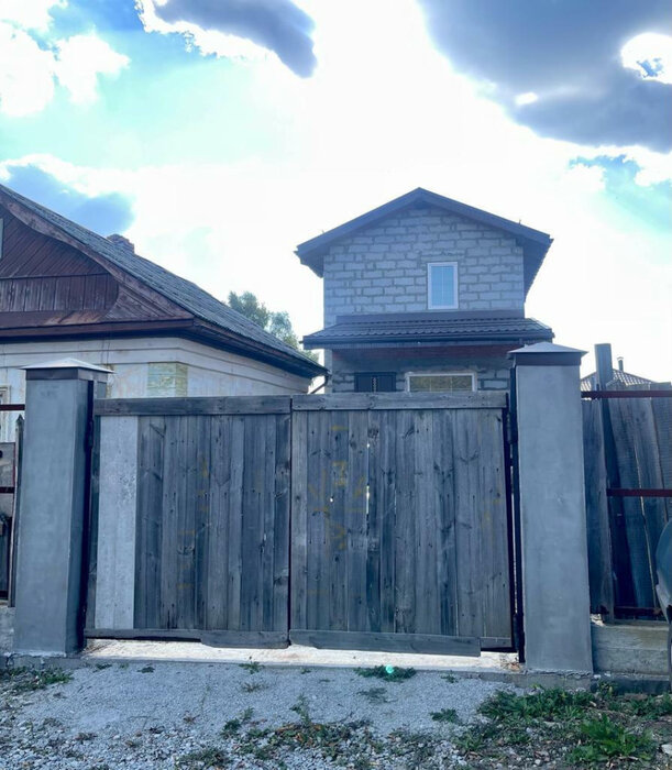 Екатеринбург, ул. Акулова, 22 (Семь ключей) - фото дома (3)