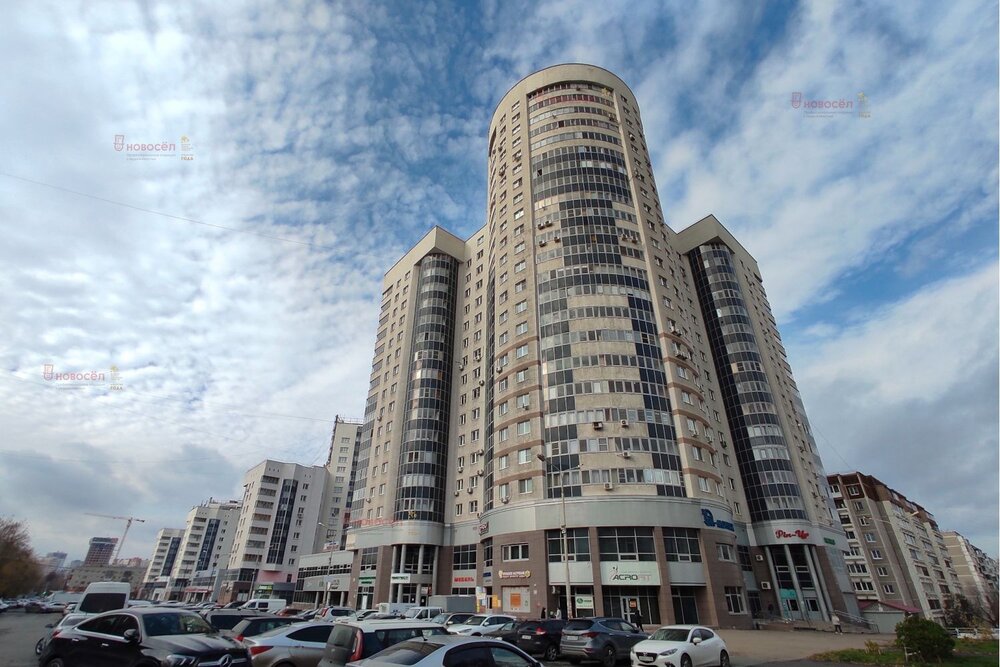 Екатеринбург, ул. Красных Командиров, 29 (Эльмаш) - фото торговой площади (2)