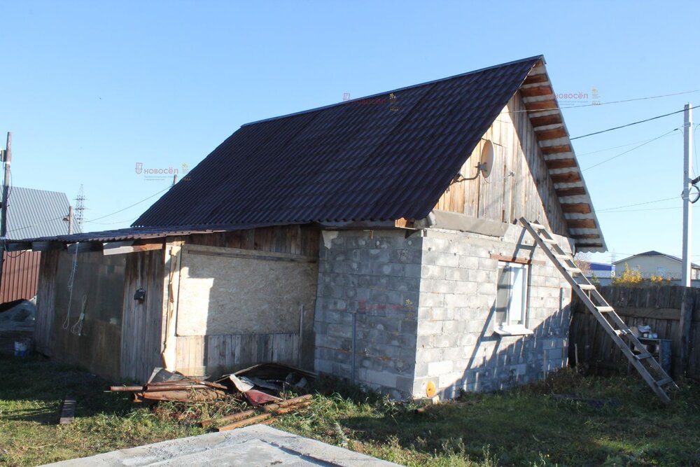 поселок городского типа Белоярский, ул. Путейская, 65 (городской округ Белоярский) - фото дома (2)