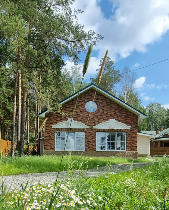д. Шайдурово, ул. Георгиевская Усадьдба, 1 (городской округ Сысертский) - фото коттеджа (2)