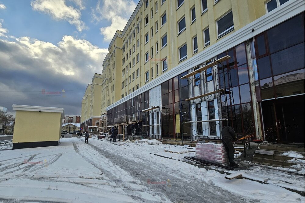 Екатеринбург, ул. Коуровская, 13 (Старая Сортировка) - фото торговой площади (2)